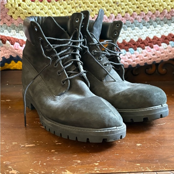 Men's Black Leather Boots - Picture 2 of 10